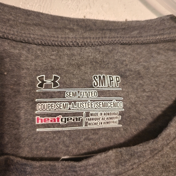 Under Armour Shirt Sz S Gray Superman Heatgear Semi Fitted Charged (spot) - Picture 4 of 12